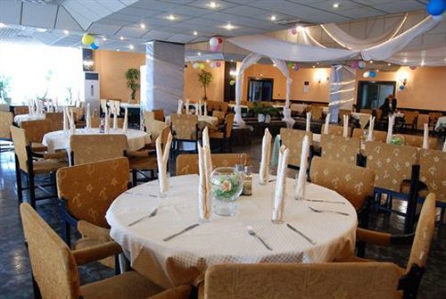 Elbrus Hotel Pazardzhik Exterior photo